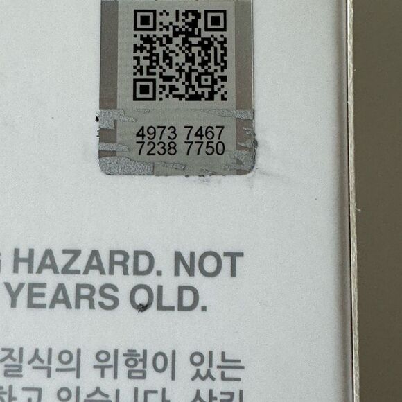 Pop Mart Big Into Energy Hope (The Monsters) Authentic - Picture 7 of 7